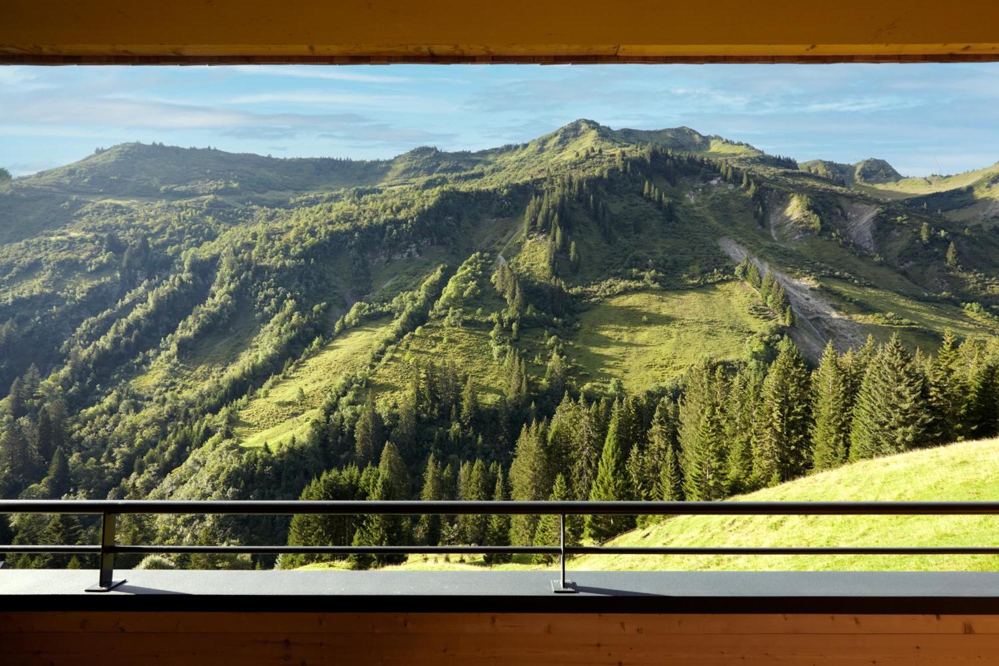 Alpenstolz Damuels Haus 4 - Stilvoll Urlauben In Den Bergen Apartment Exterior foto