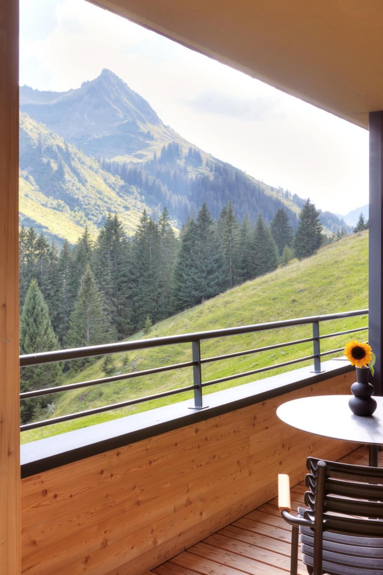 Alpenstolz Damuels Haus 4 - Stilvoll Urlauben In Den Bergen Apartment Exterior foto